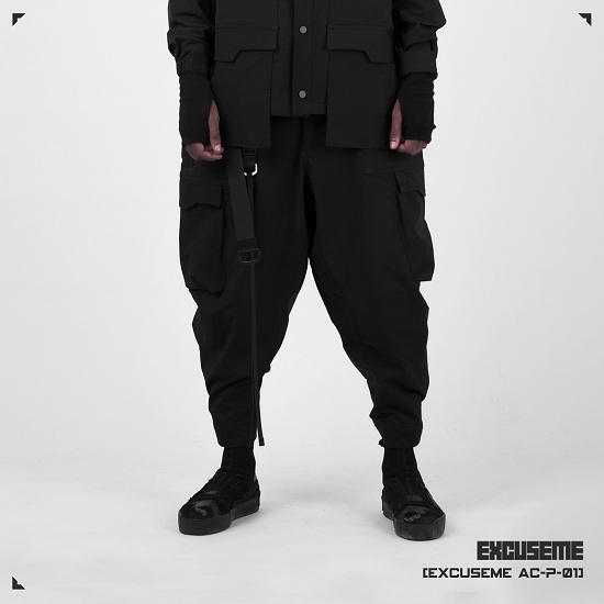 EXCUSEME.jpg EXCUSEME.jpg